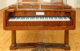 Historyczny fortepian z 1820 r., Beethovenhaus Baden, © Thomas Magyar