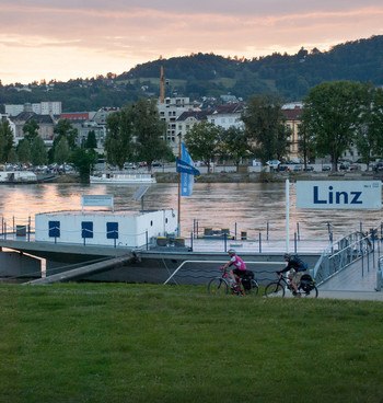 Linz Anlegestelle an der Donau, © Donau Schiffsstationen GmbH